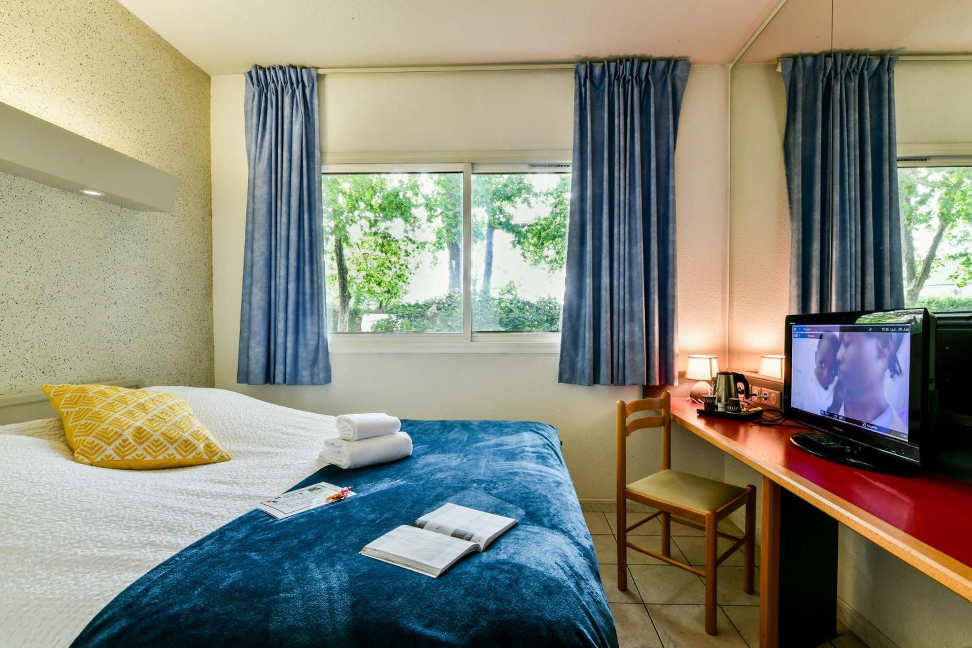 Logis Hotel & Restaurant Ludik Bergerac Luaran gambar