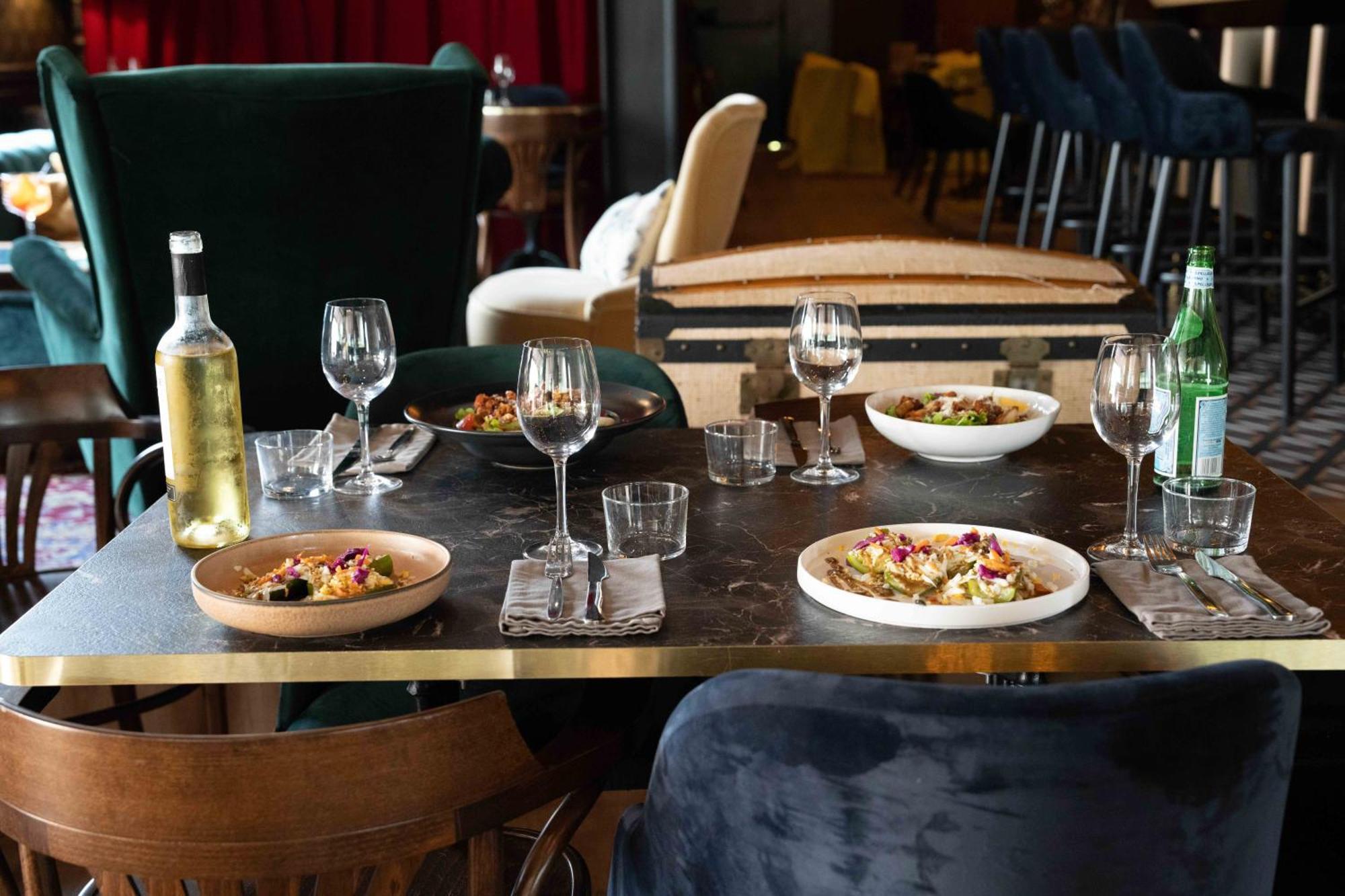 Logis Hotel & Restaurant Ludik Bergerac Luaran gambar